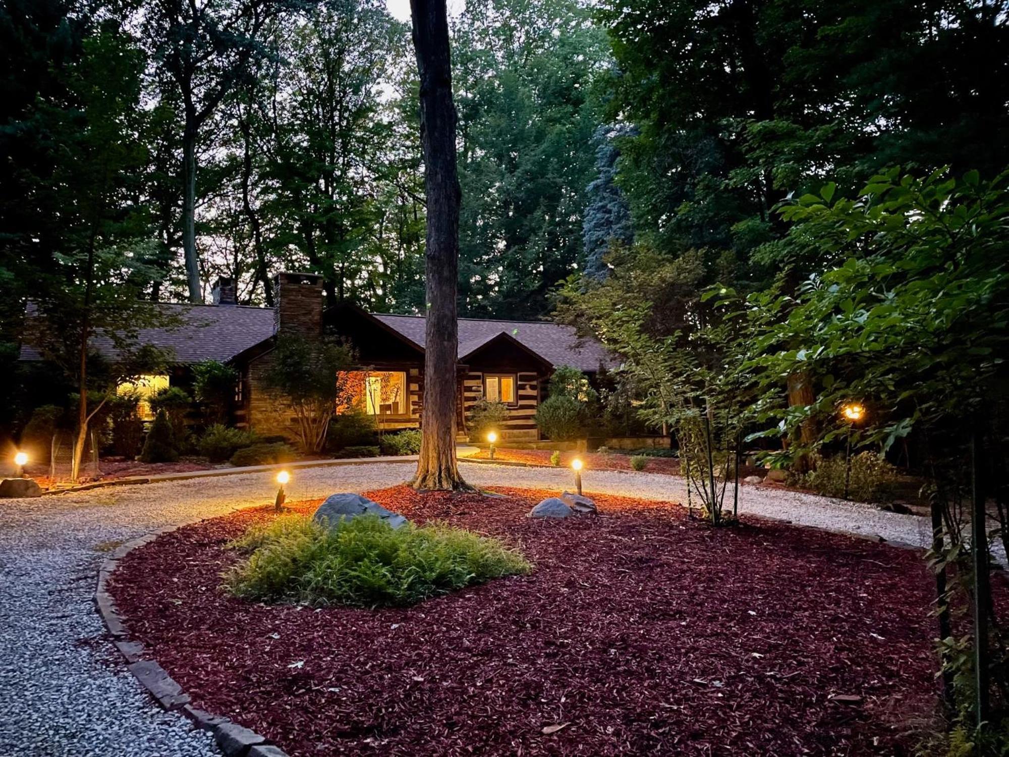 Log Cabin - Natures Oasis - Fire Pit & Gazebo 클리블랜드 외부 사진